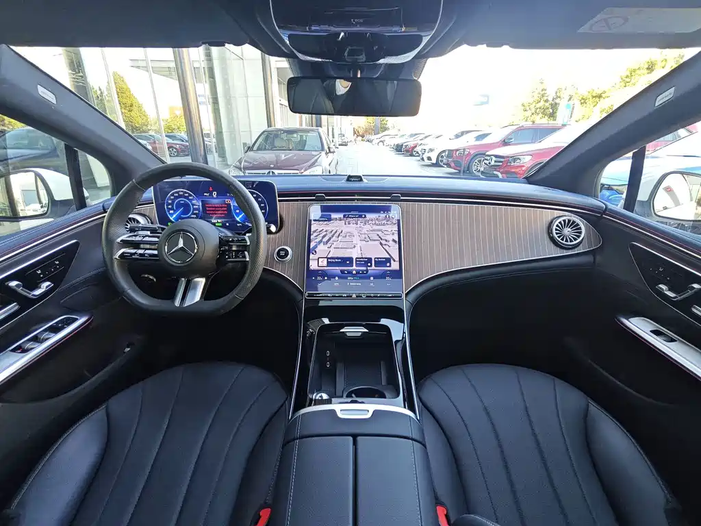 Mercedes-Benz EQE — миниатюра 7