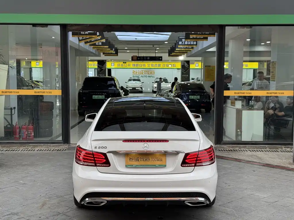 Mercedes-Benz E-Class (Import) — миниатюра 5