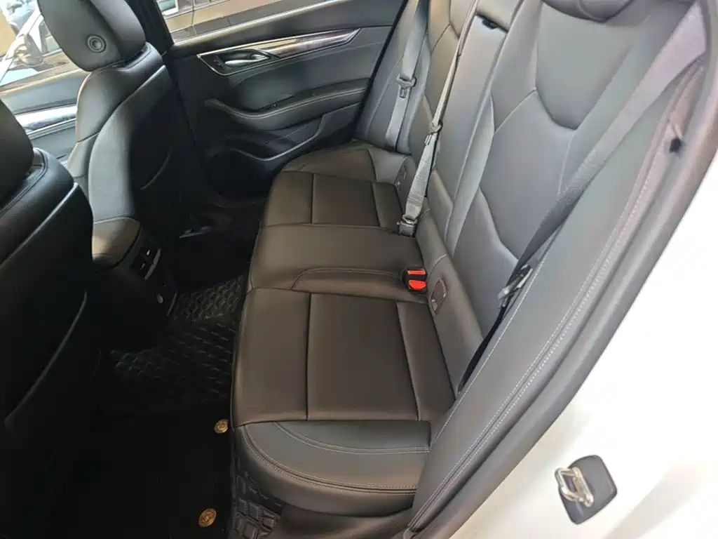 Cadillac CT5 — миниатюра 17