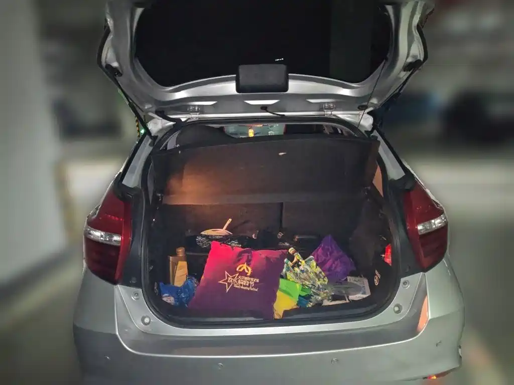 Toyota Yaris L — миниатюра 15