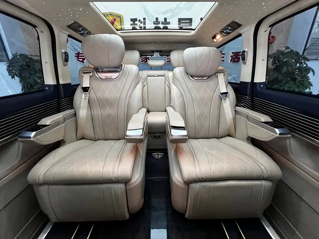 Mercedes-Benz V-Class — миниатюра 22