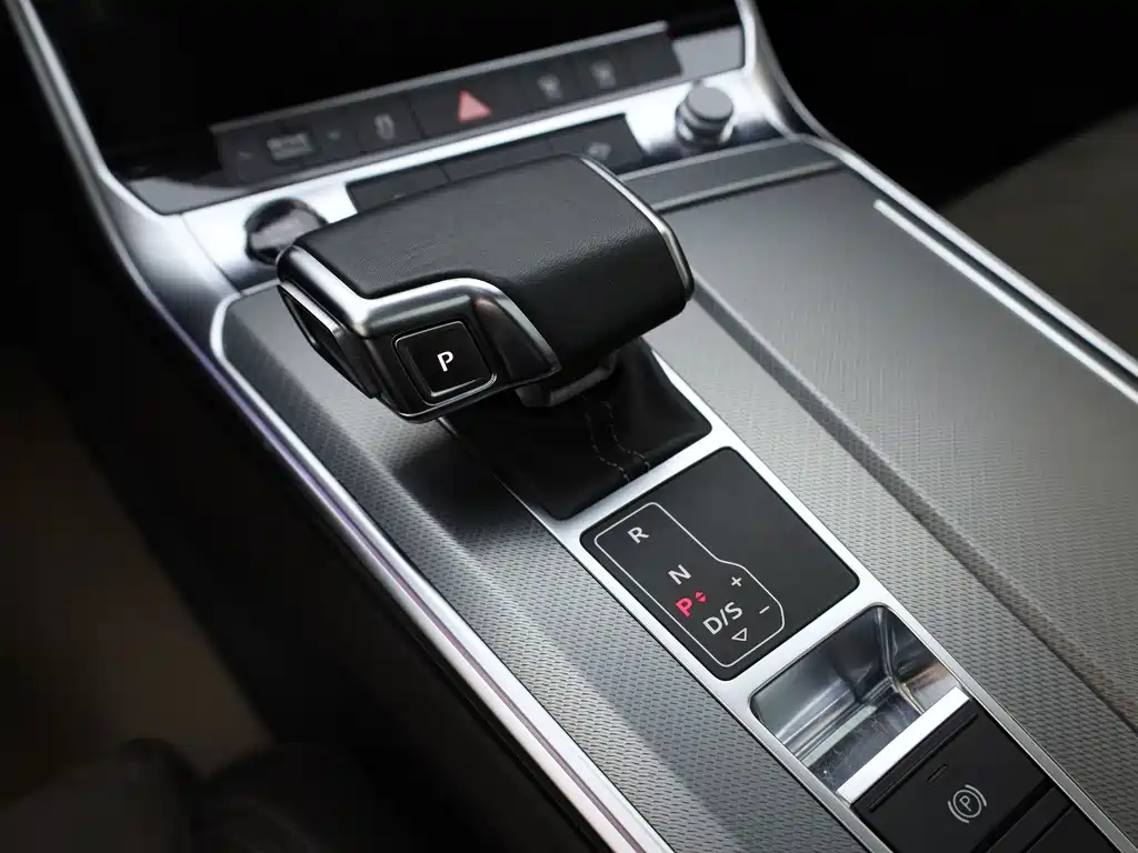 Audi A7L — миниатюра 14