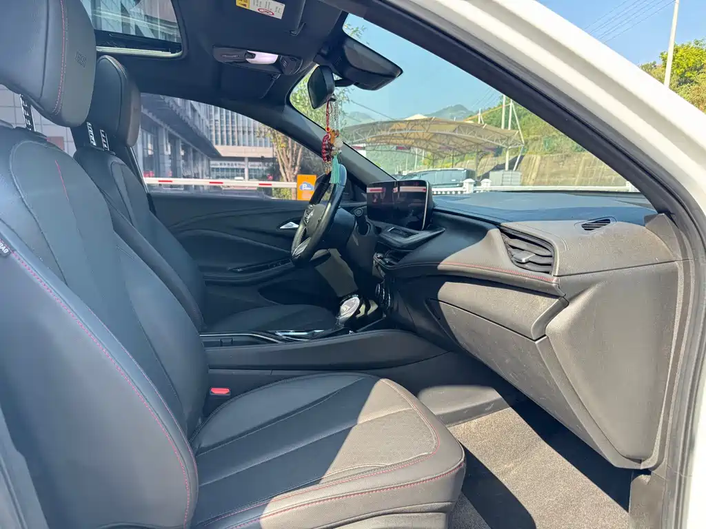 Buick Verano — миниатюра 7