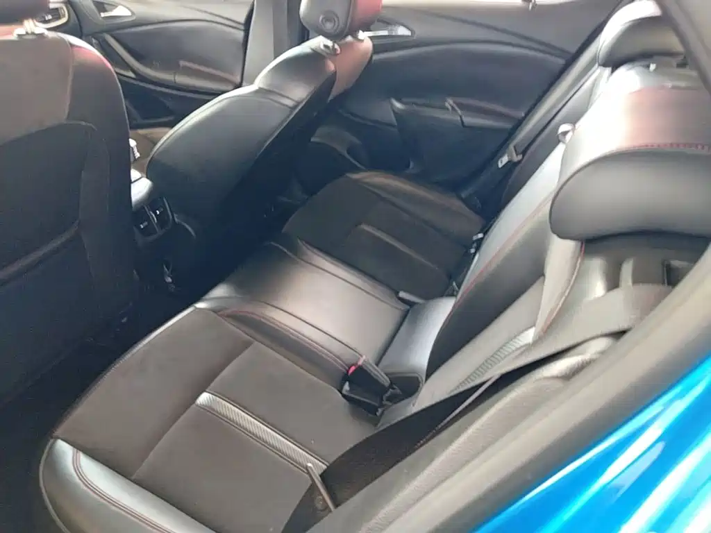 Buick Verano — миниатюра 17