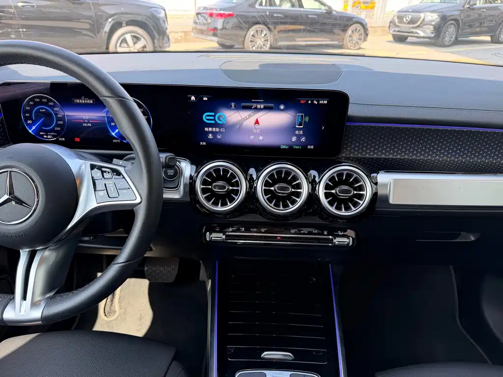 Mercedes-Benz EQB — миниатюра 21