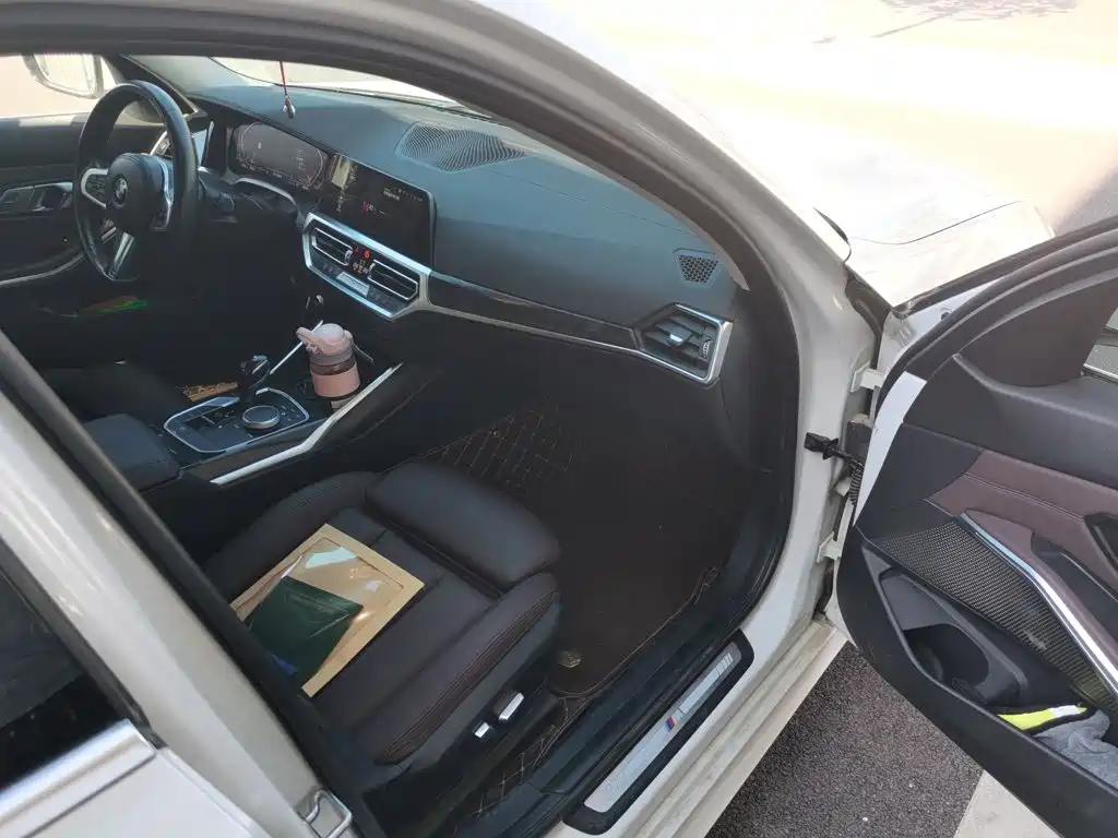 BMW 3 Series — миниатюра 18
