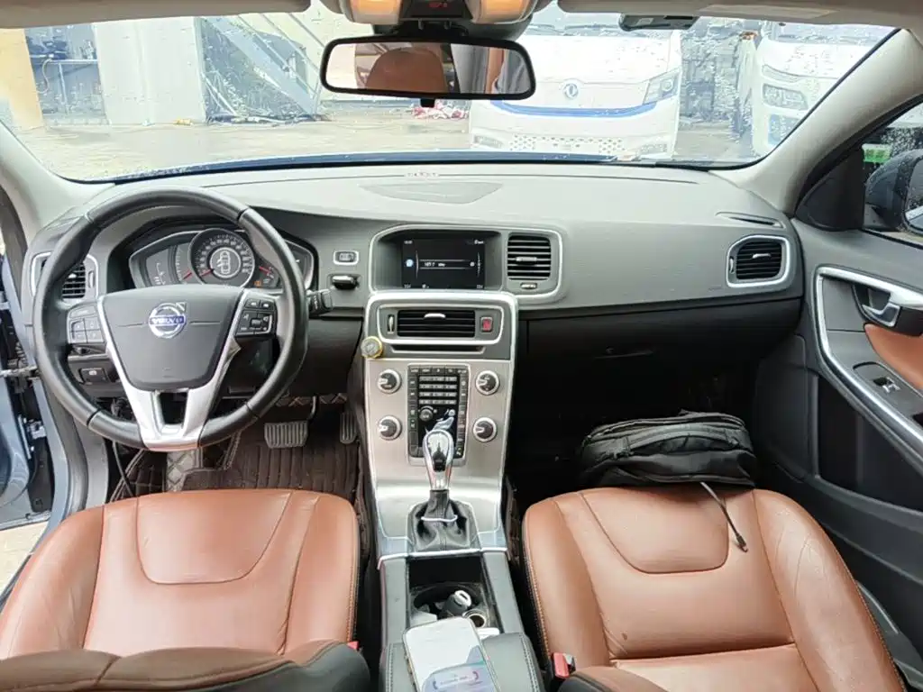 Volvo S60 — миниатюра 10