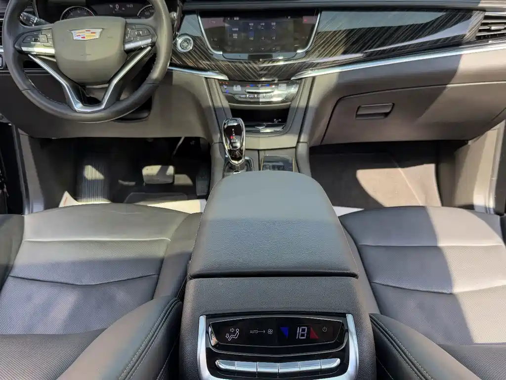 Cadillac XT6 — миниатюра 28