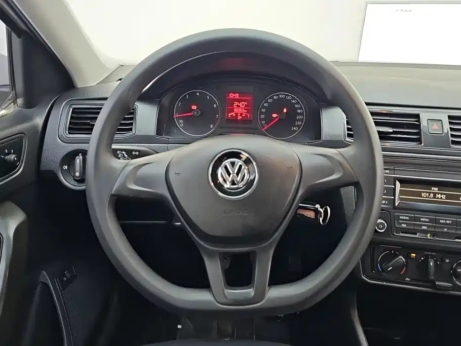 Volkswagen Santana — миниатюра 15