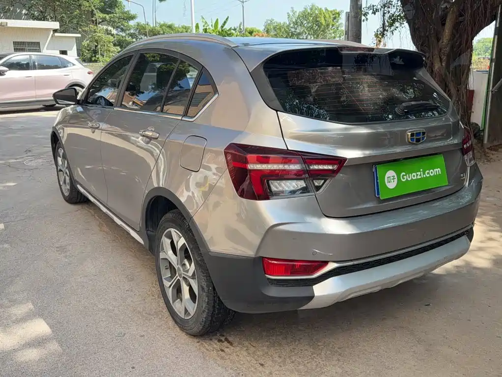 Geely Vision S1 — миниатюра 15