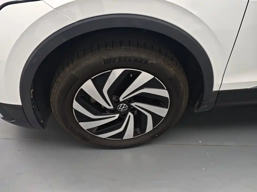 Volkswagen Tiguan L — миниатюра 23