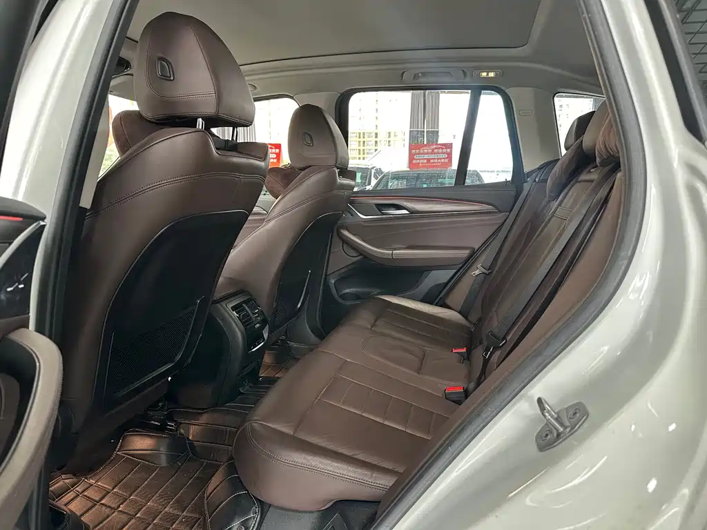 BMW X3 — миниатюра 5