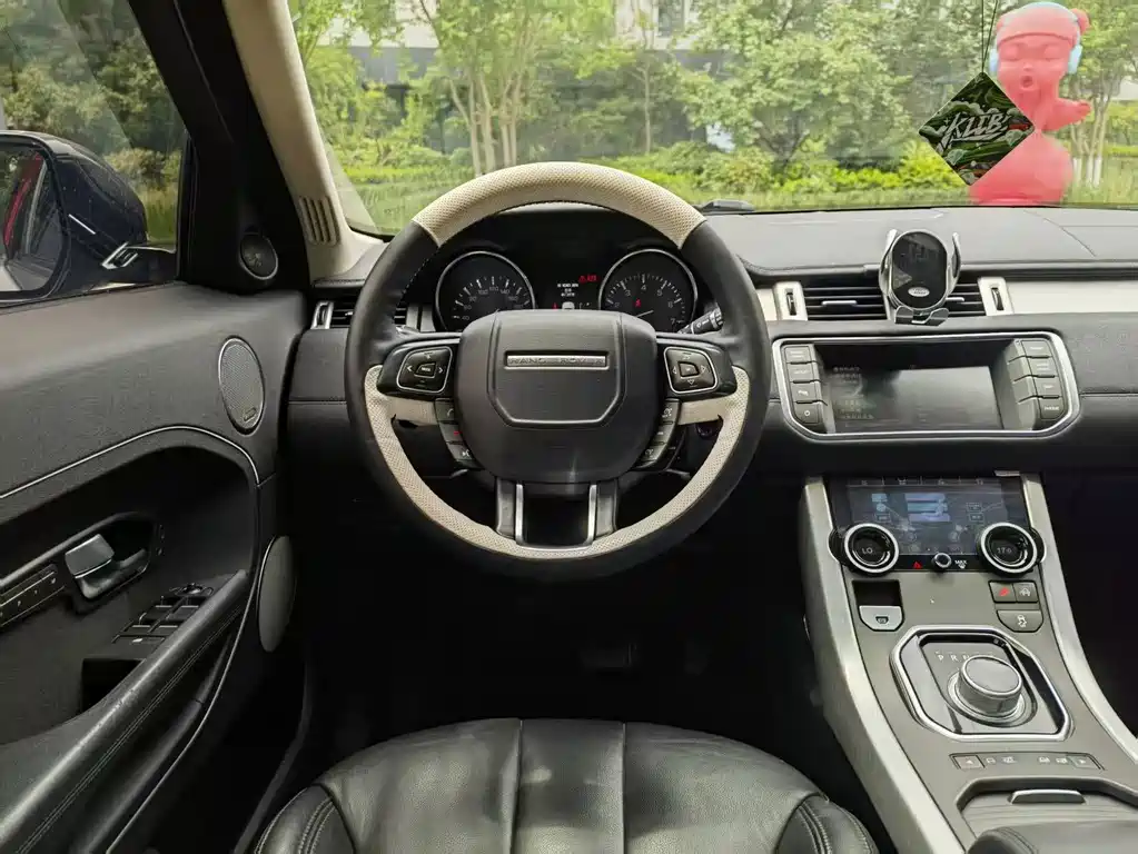 Land Rover Evoque — миниатюра 10