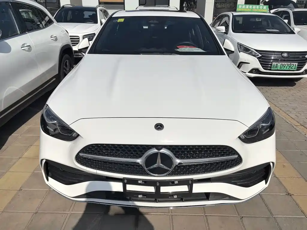 Mercedes-Benz C-Class — миниатюра 3
