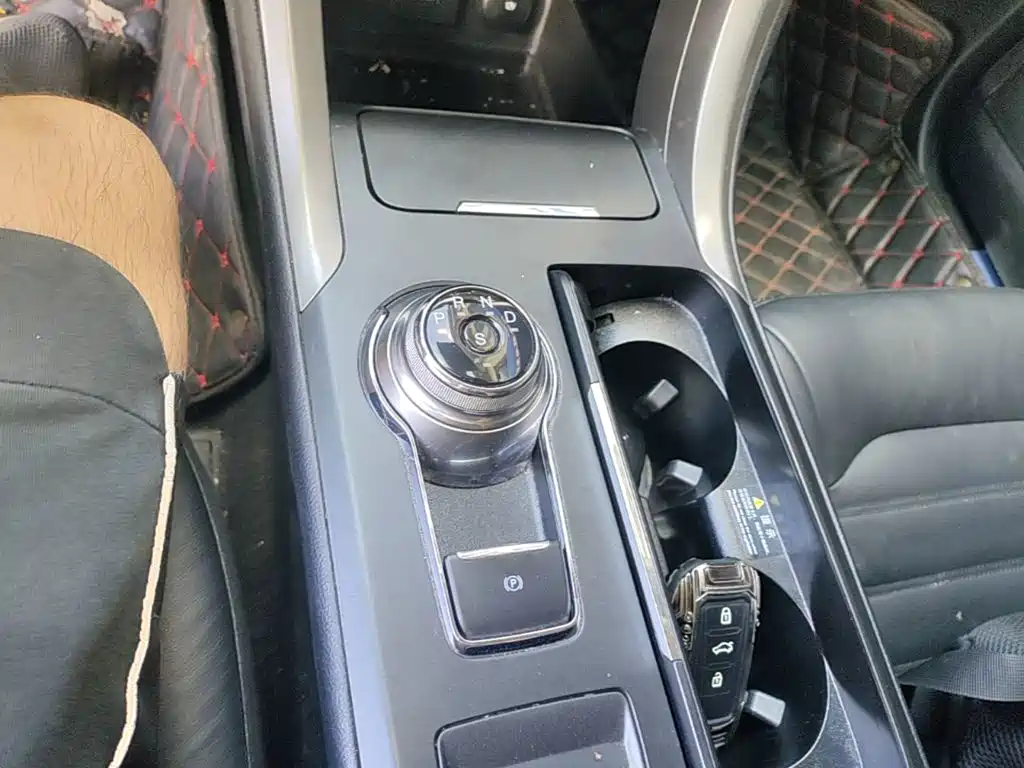 Ford Mondeo — миниатюра 14