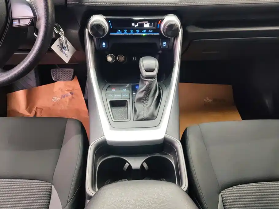 Toyota Wildlander — миниатюра 16