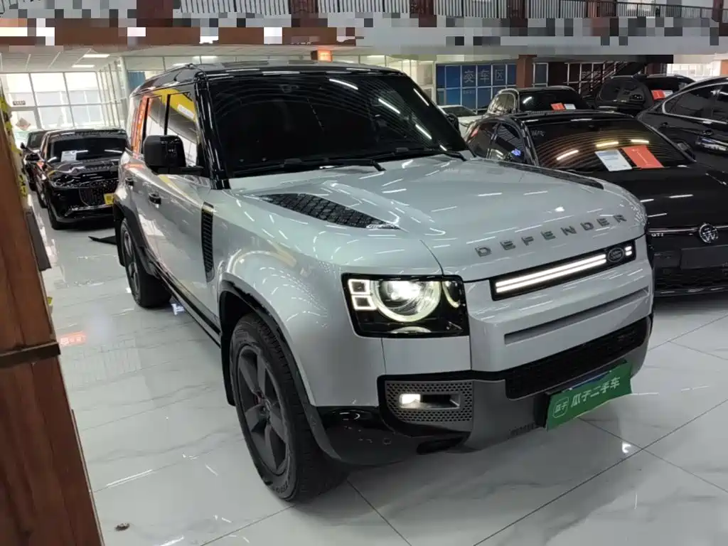 Land Rover Defender — миниатюра 4