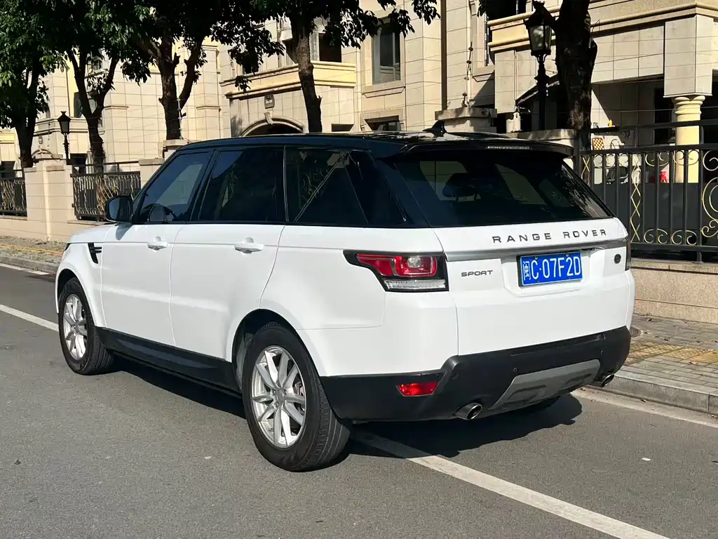 Land Rover Range Rover Sport 2016 3.0 SC V6 SE