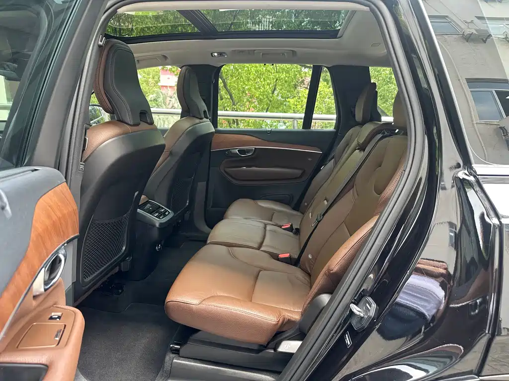 Volvo XC90 2019 T6 7 мест V
