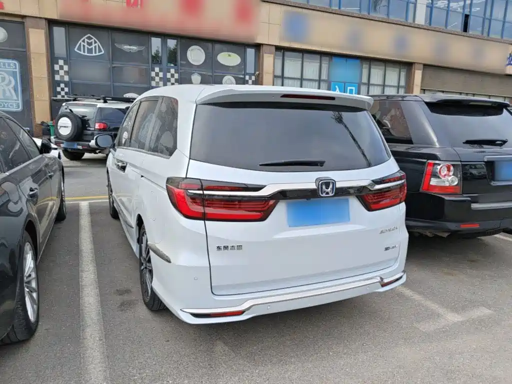 Honda Elysion — миниатюра 5