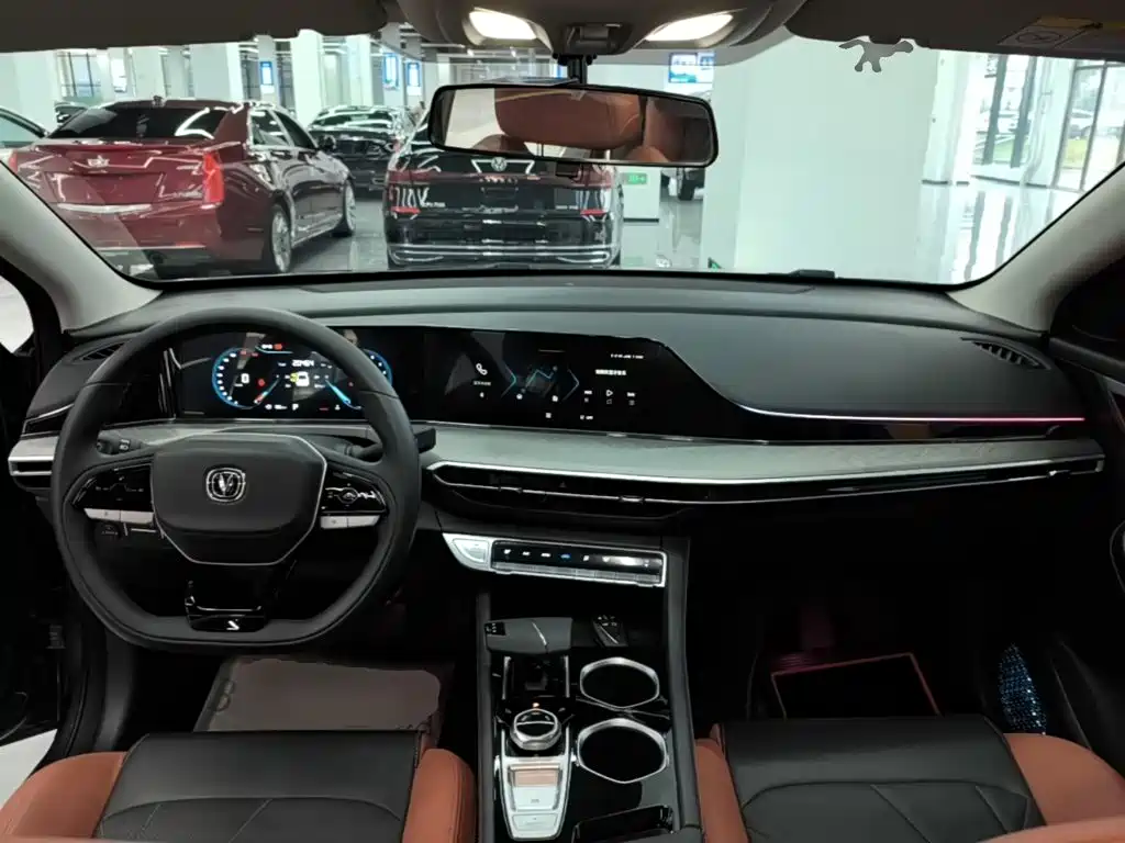 Changan Eado — миниатюра 9