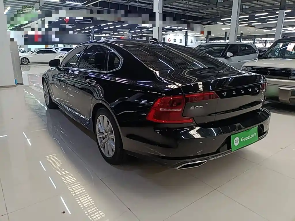 Volvo S90 — миниатюра 5
