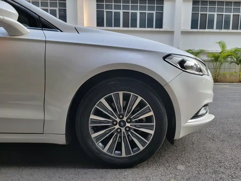 FORD MONDEO NEW ENERGY