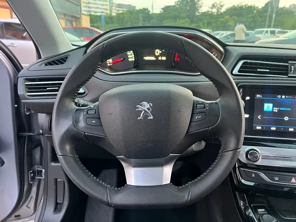 Peugeot 308 1.6L Auto Luxury Edition, фото 7