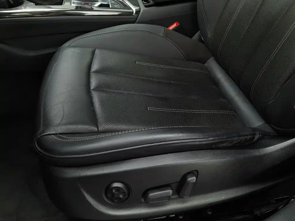 Audi A4L — миниатюра 20