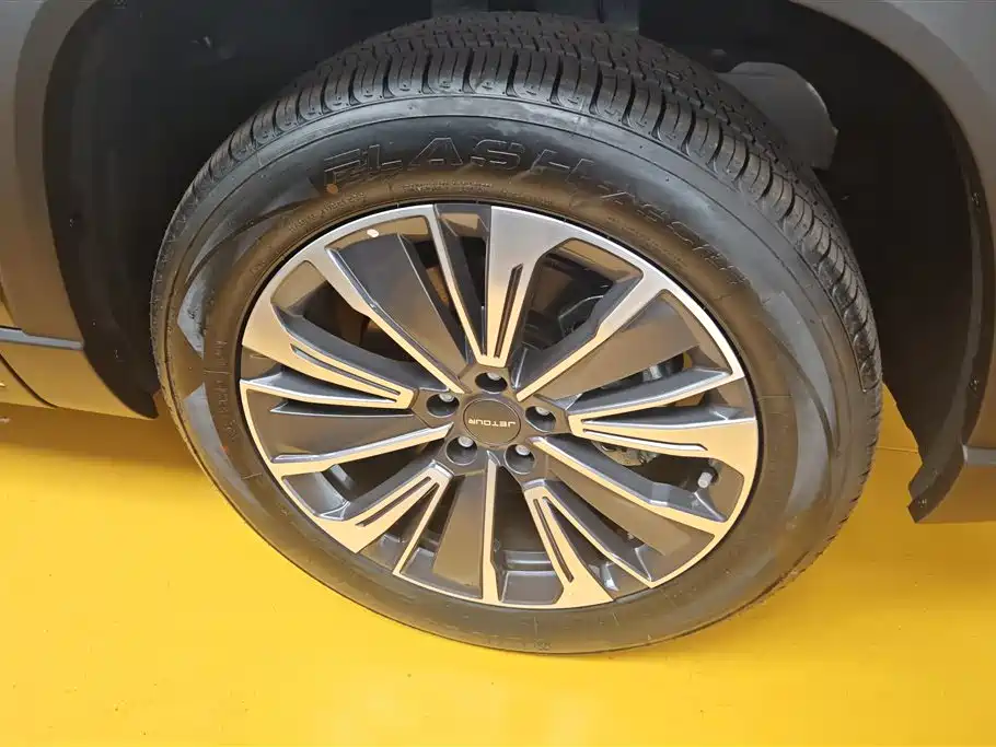 JETOUR X90 C-DM 2025 7 мест