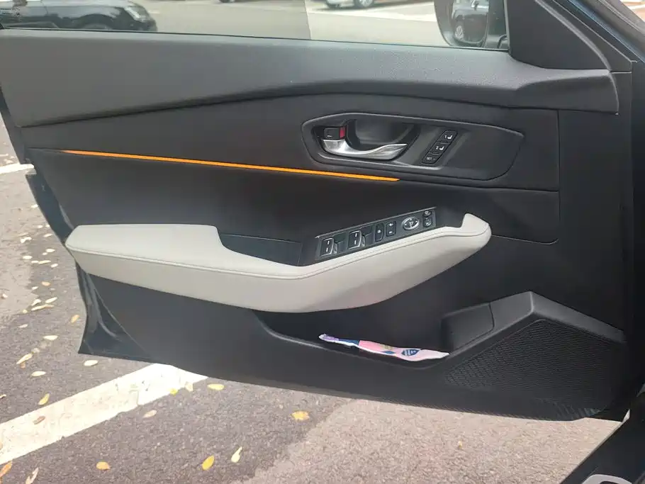 Honda Accord New Energy — миниатюра 6