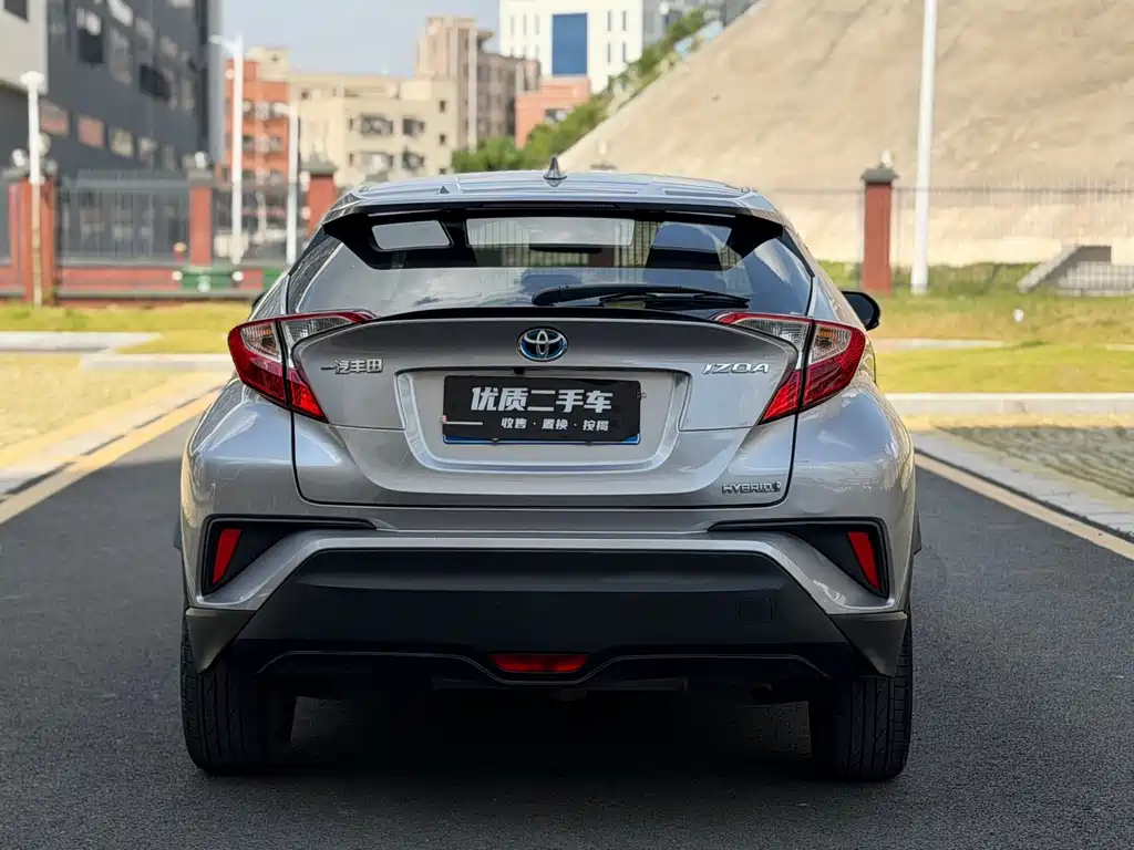 Toyota IZOA — миниатюра 8