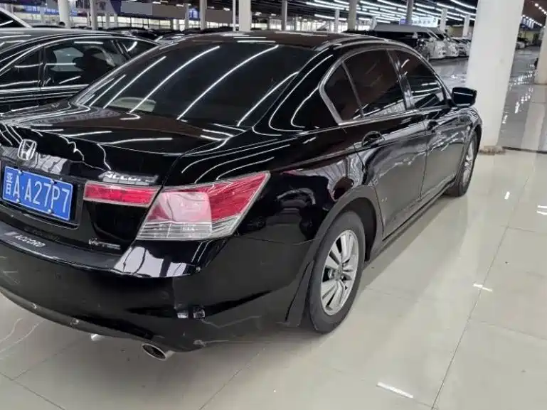 Honda Accord — миниатюра 4