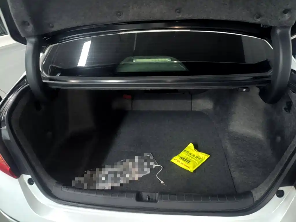 Honda Accord — миниатюра 19