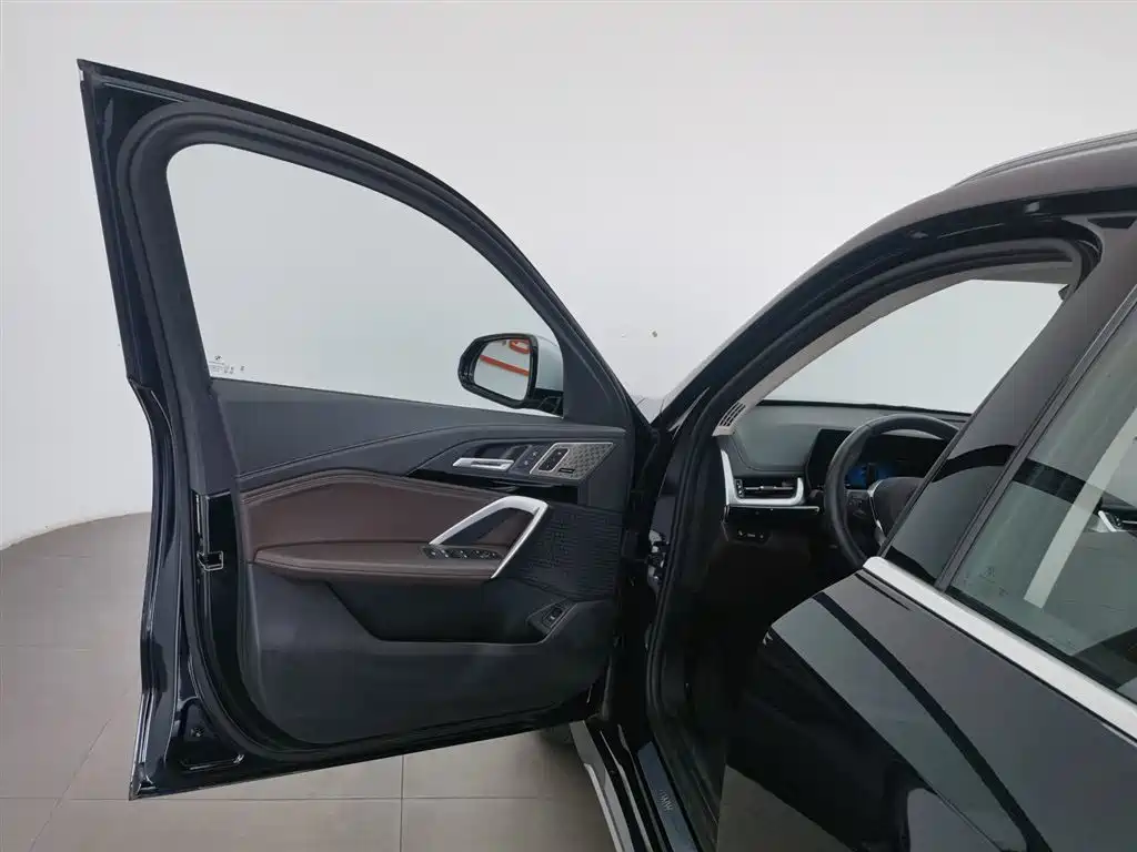 BMW X1 2023 sDrive25Li X