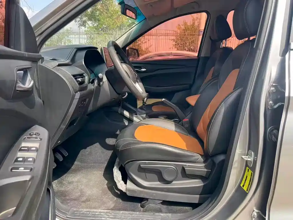 Wuling Hongguang S3 — миниатюра 4