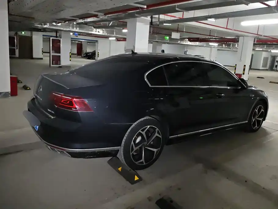 Volkswagen Magotan — миниатюра 3