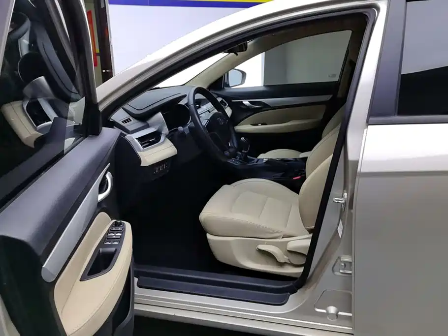 Geely Emgrand — миниатюра 9