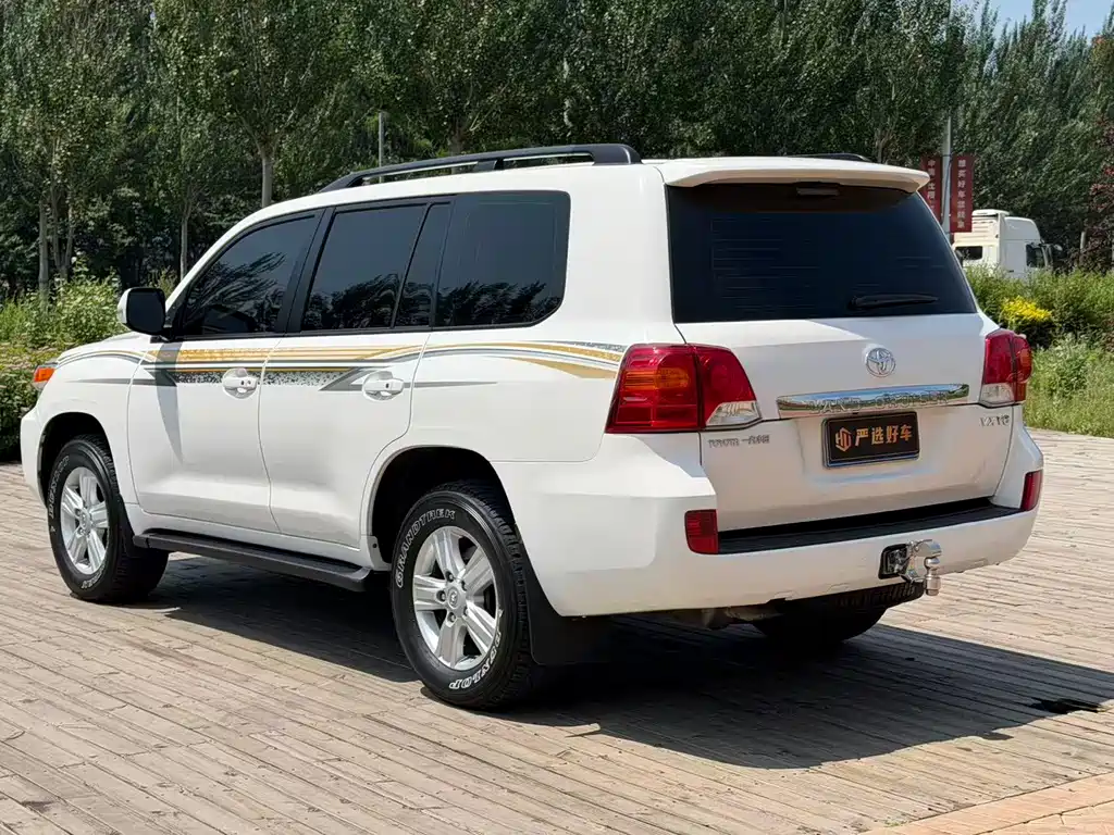 Toyota Land Cruiser 2012 4.0L AT VX