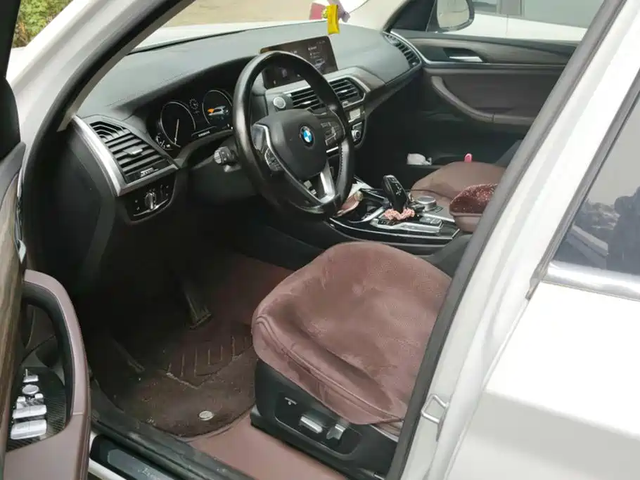BMW X3 — миниатюра 9