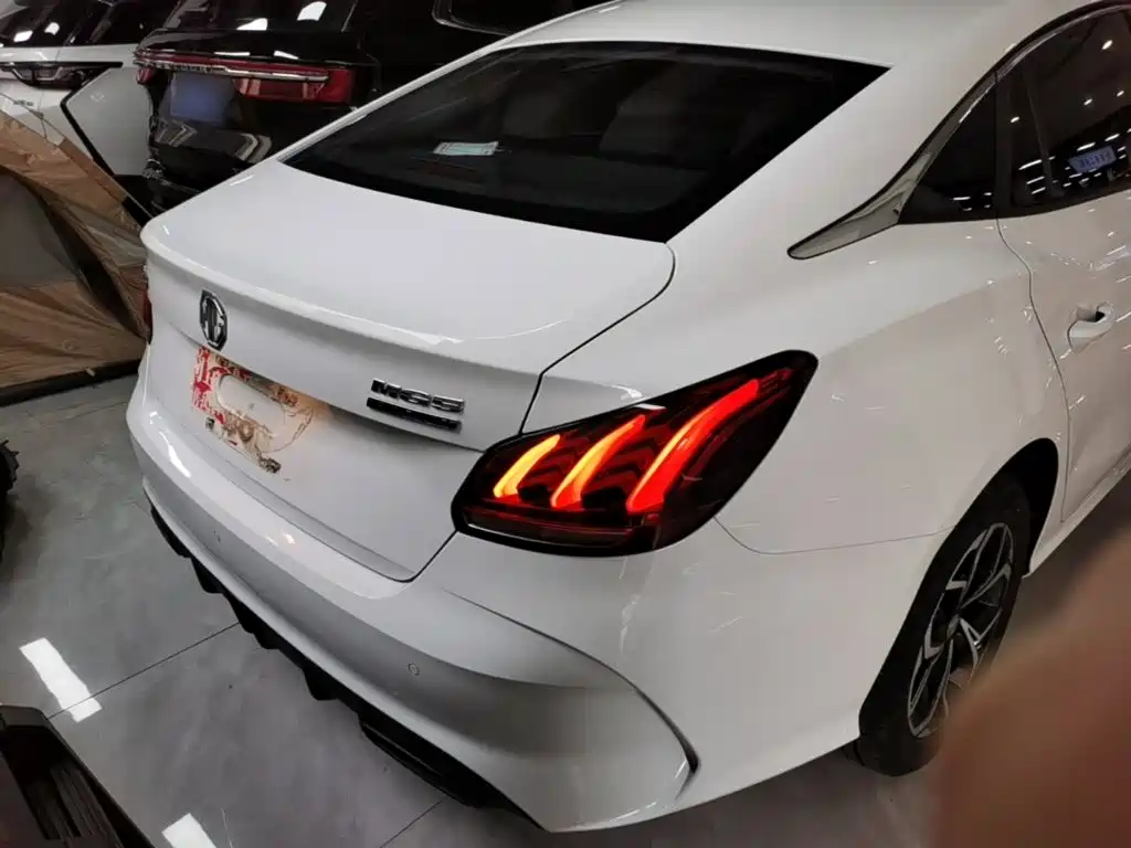 MG MG5 — миниатюра 6