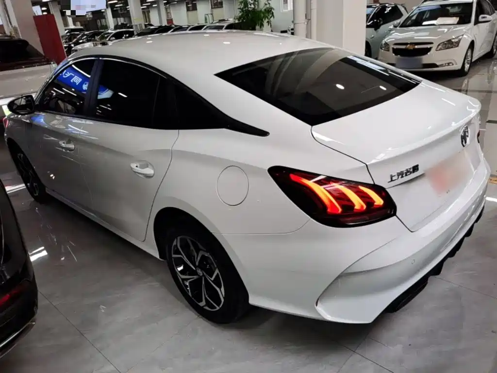 MG MG5 — миниатюра 5