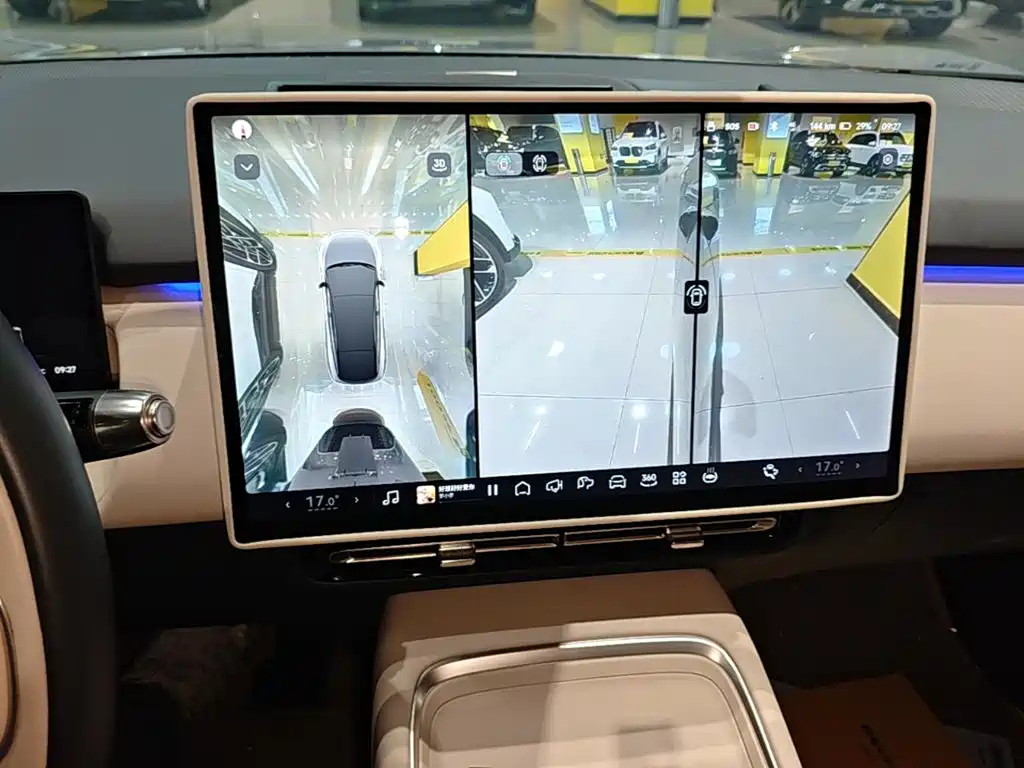 XPeng P7+ — миниатюра 13