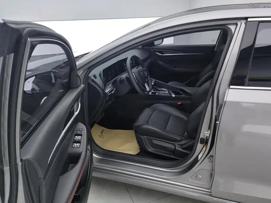 Changan Eado — миниатюра 9