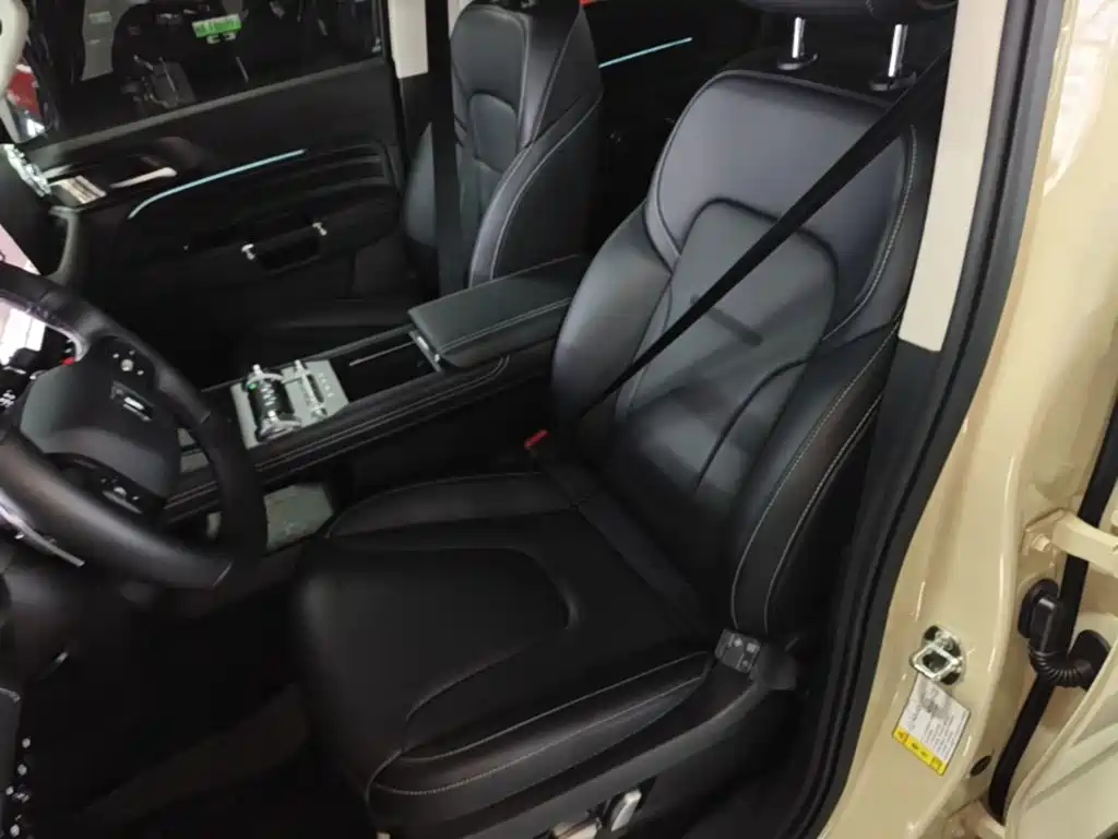 Tank Tank 300 New Energy — миниатюра 15