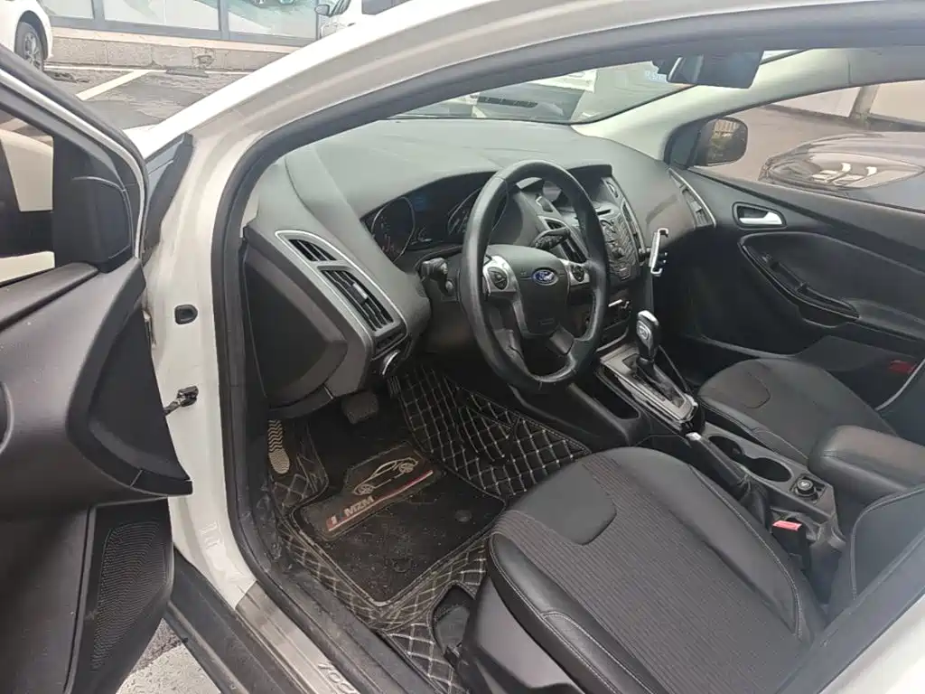 Ford Focus — миниатюра 21