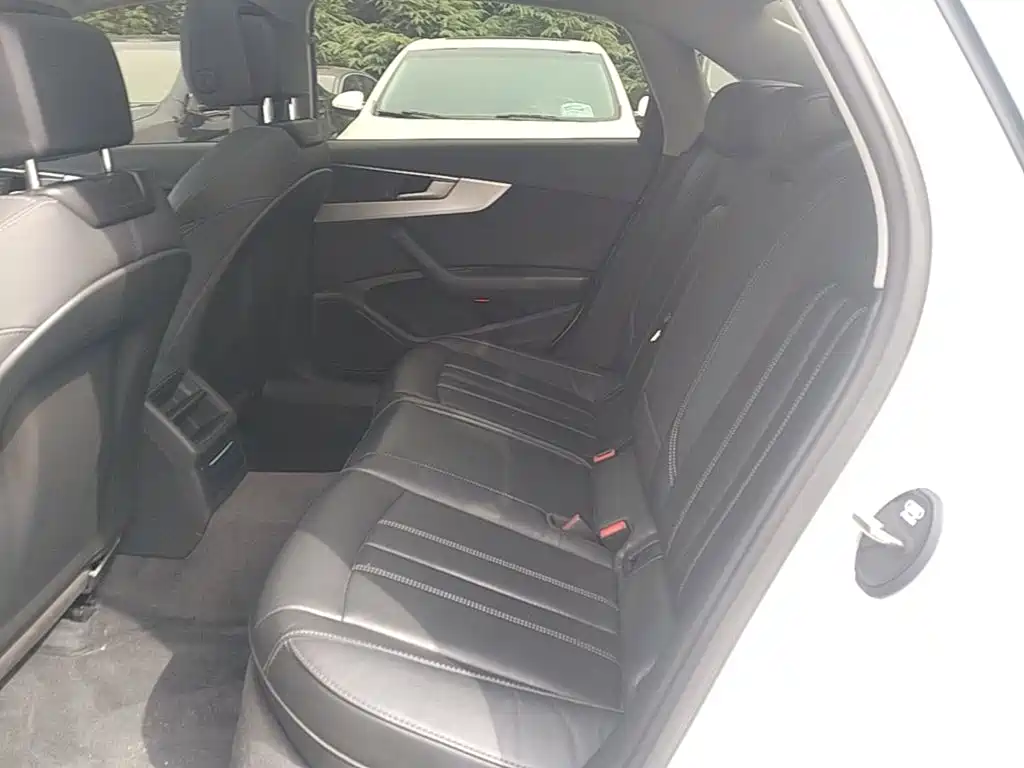 Audi A4L — миниатюра 17