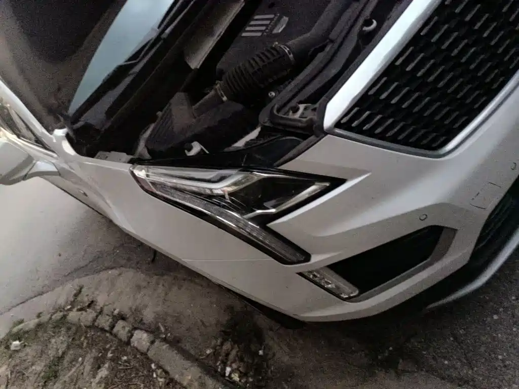 Cadillac XT5 — миниатюра 17