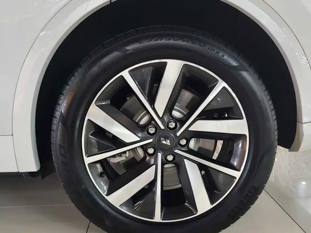 Li Auto Li L7 — миниатюра 20