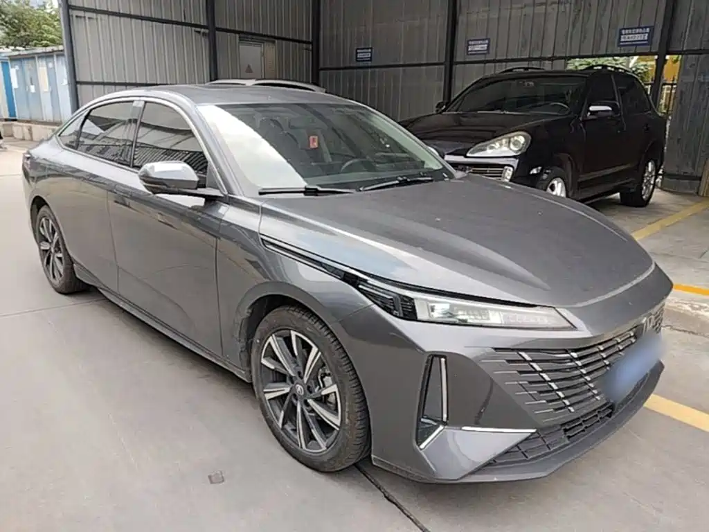 Changan Eado — миниатюра 4